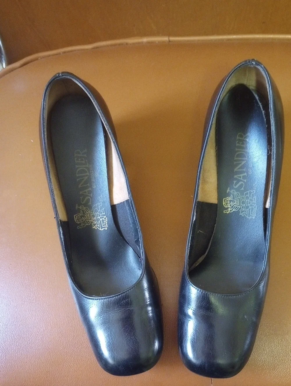 Sandler of Boston Vintage Black Leather Chunky Heels, Size 7.5